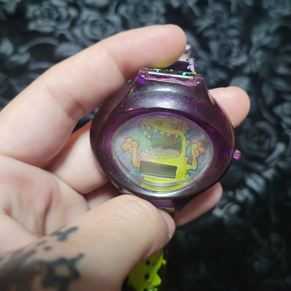 Plastic Watch Bundle - Picture 3 of 10